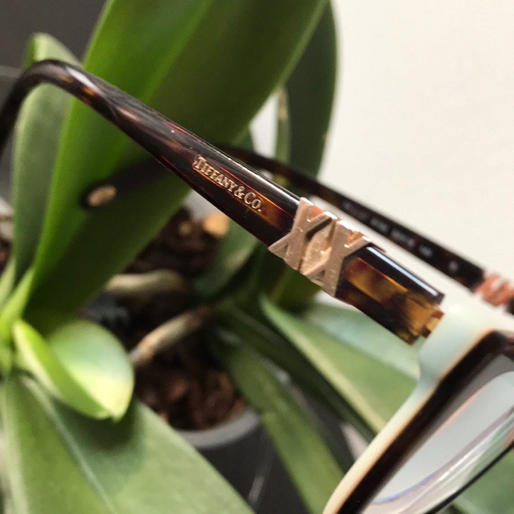 Glasses - Picture 4 of 14